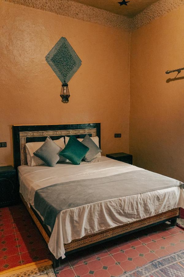 Auberge Les Roches Merzouga Exteriör bild