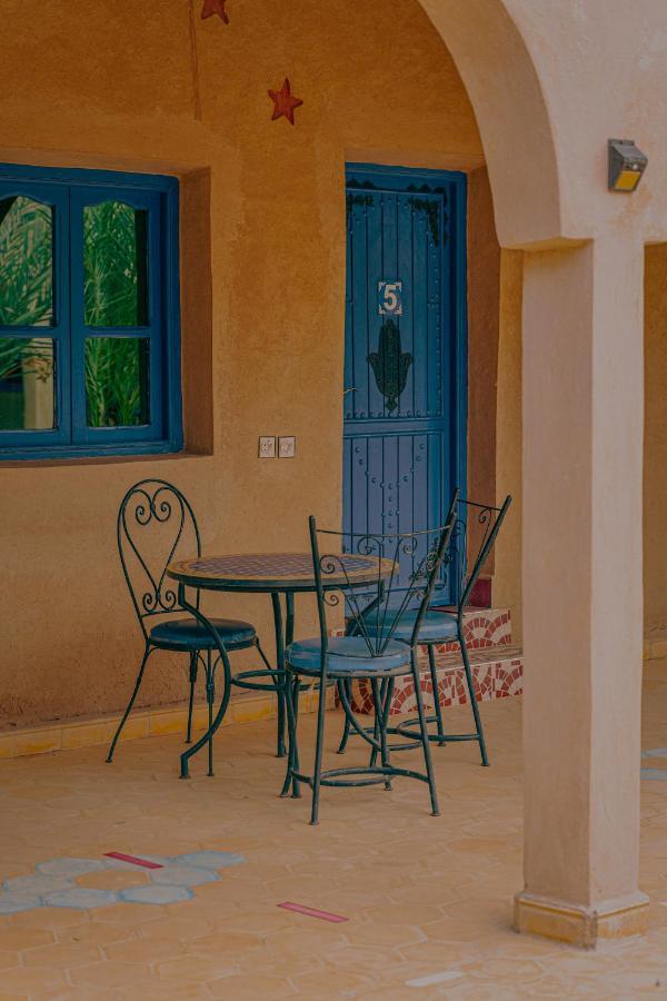Auberge Les Roches Merzouga Exteriör bild