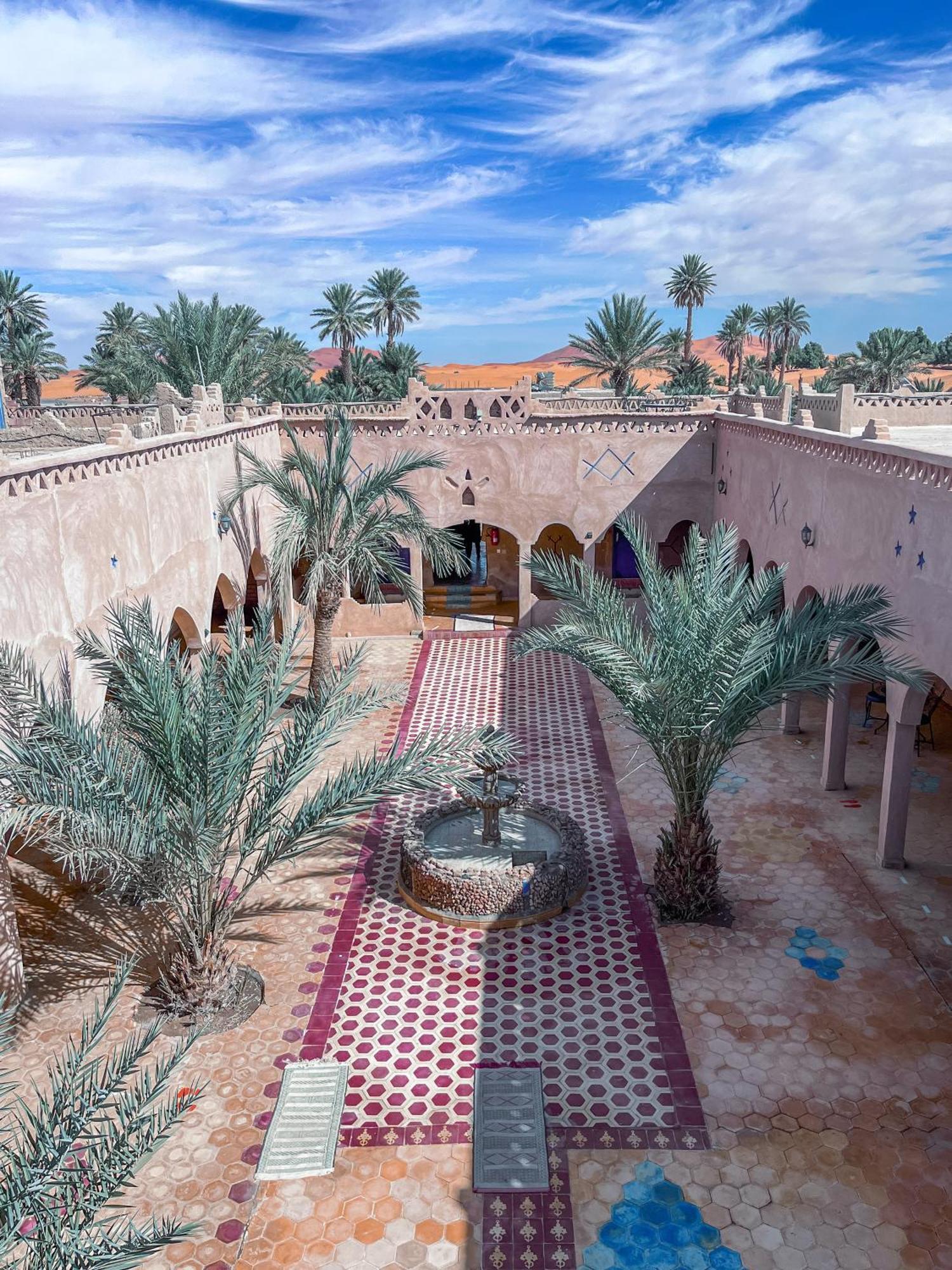 Auberge Les Roches Merzouga Exteriör bild