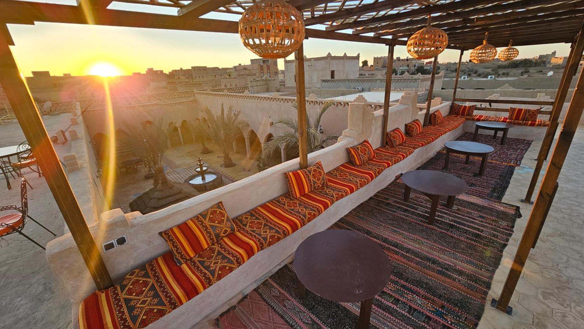 Auberge Les Roches Merzouga Exteriör bild