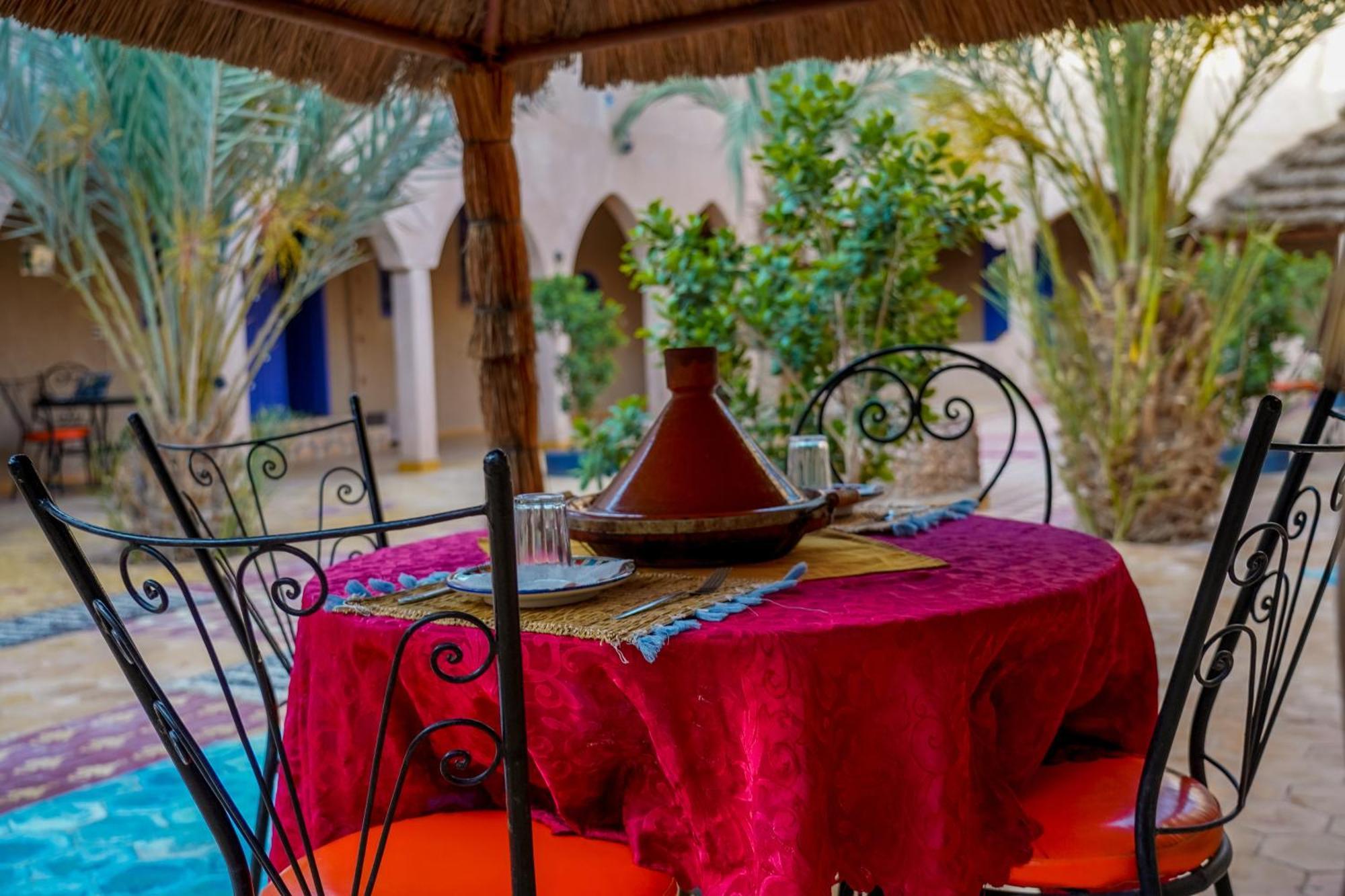 Auberge Les Roches Merzouga Exteriör bild